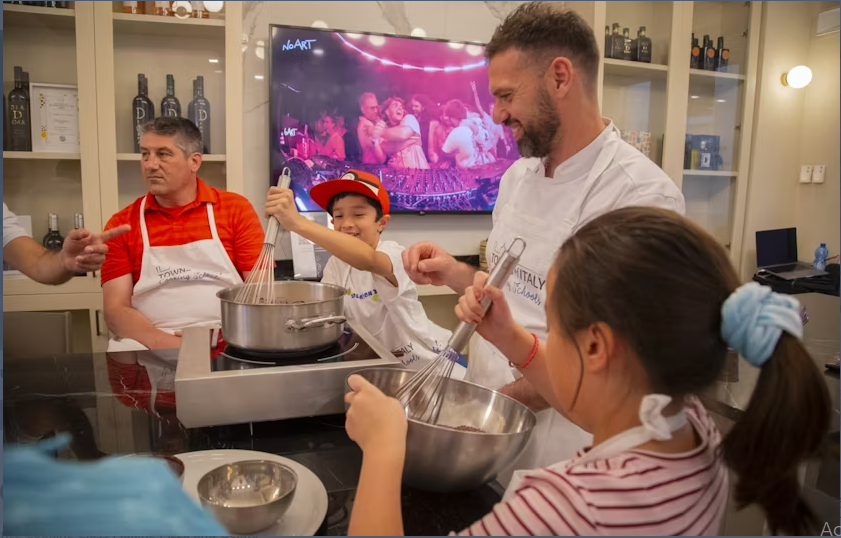 Florence Cooking Class Making Pizza and Gelato - Image 4